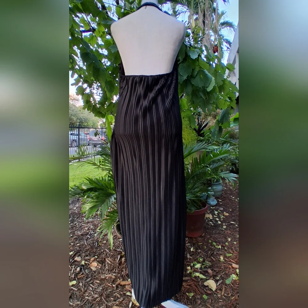 🔥ASOS DRAPED Black PLISSE HALTER Maxi Dress Size 10 EUC - Picture 10 of 12